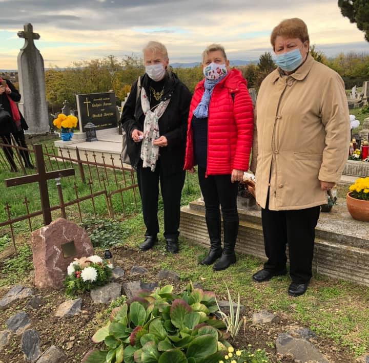 Gárdonyi Géza kistestvéreinek sírját gondozzák